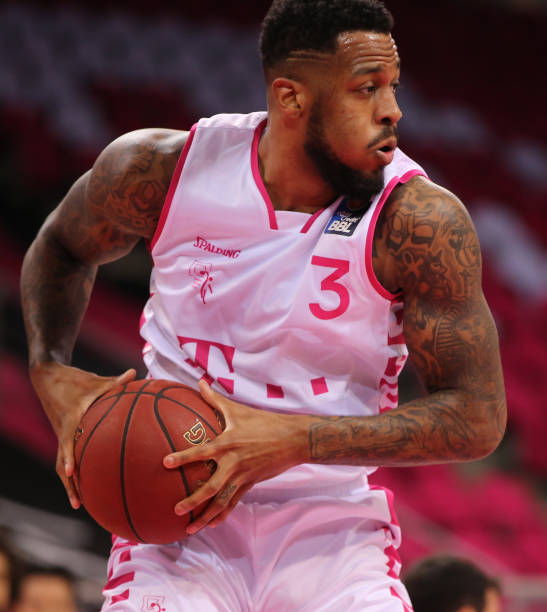 速度与球场 速度与球场