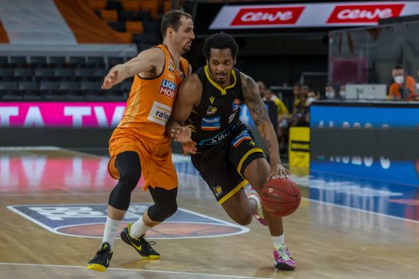 本场对手的 本场对手的