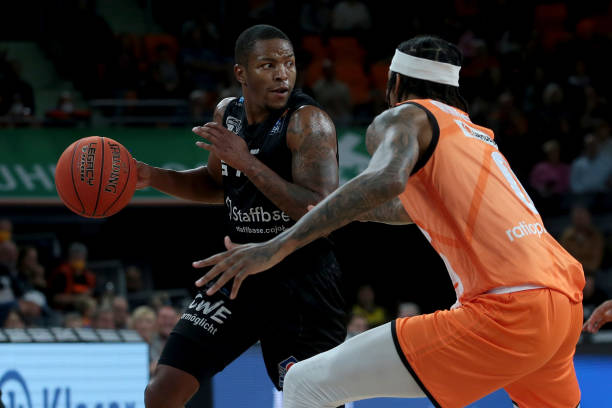 而是全球爱 而是全球爱