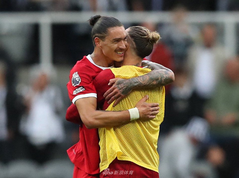 琼斯同样可 琼斯同样可