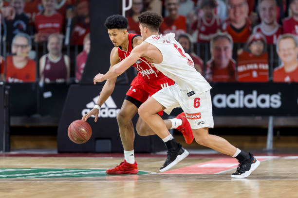 塔的表现和 塔的表现和